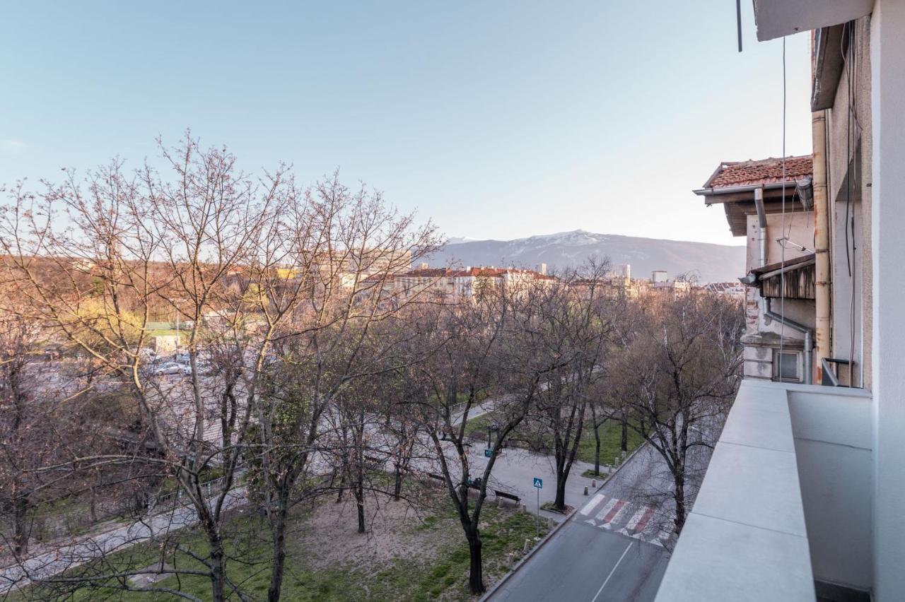 Industrial 2-Bdr Flat By The National Stadium Sofia Bagian luar foto