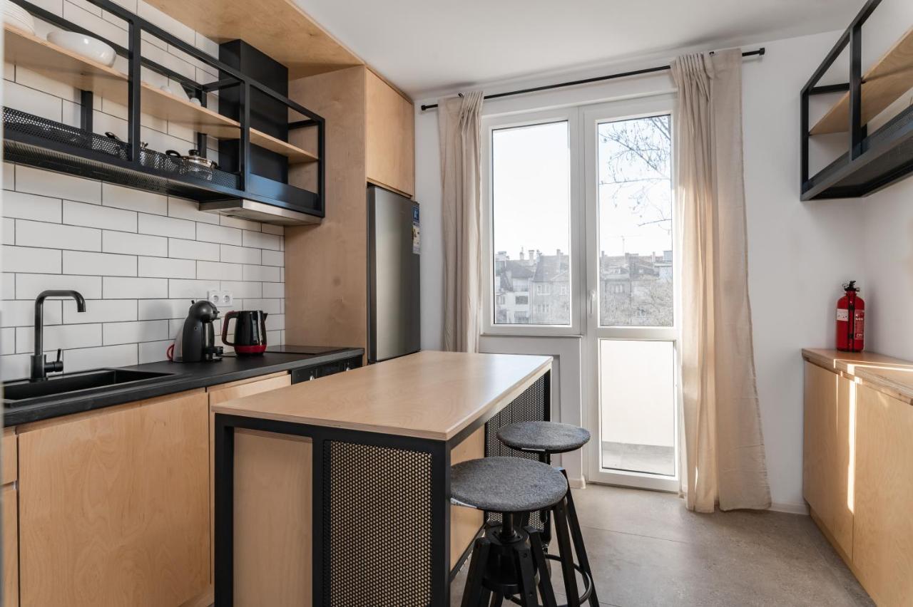 Industrial 2-Bdr Flat By The National Stadium Sofia Bagian luar foto