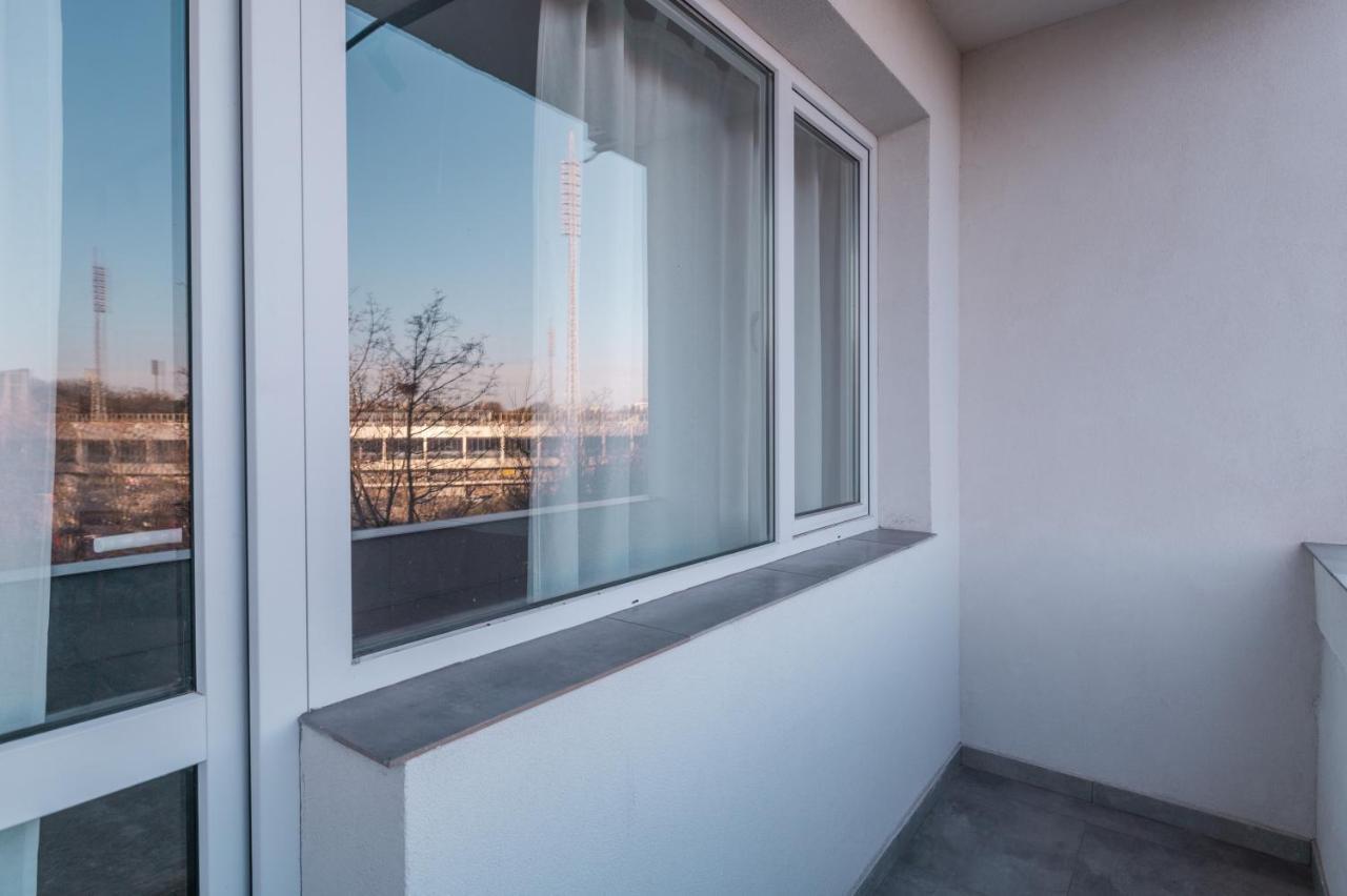 Industrial 2-Bdr Flat By The National Stadium Sofia Bagian luar foto
