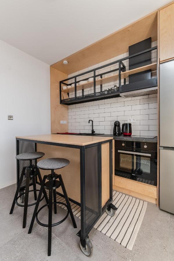Industrial 2-Bdr Flat By The National Stadium Sofia Bagian luar foto
